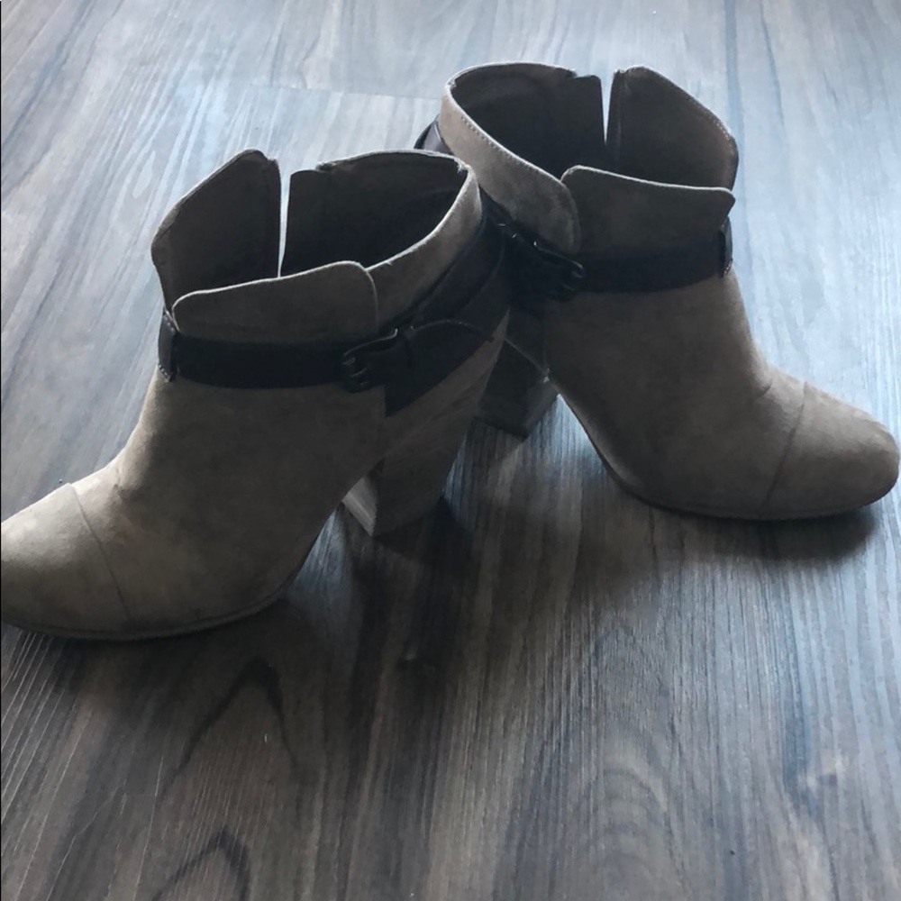 Carlos Santana Booties - Picture 2 of 5